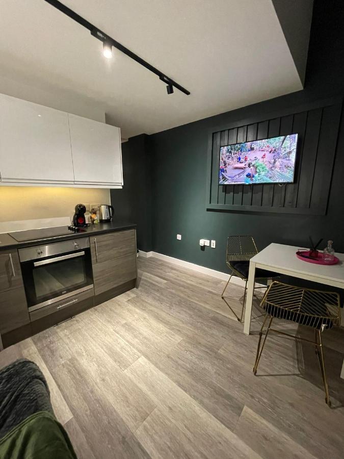 The Phoenix Collection Apartment *